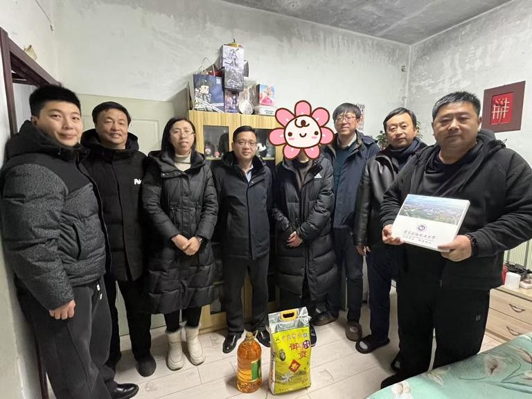 家校零距离 赋能促成长——太阳成集团tyc33455cc官网2025年寒假家访纪实